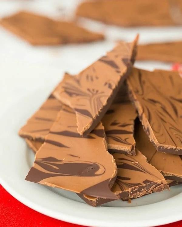 Peanut Butter Swirl Almond Bark