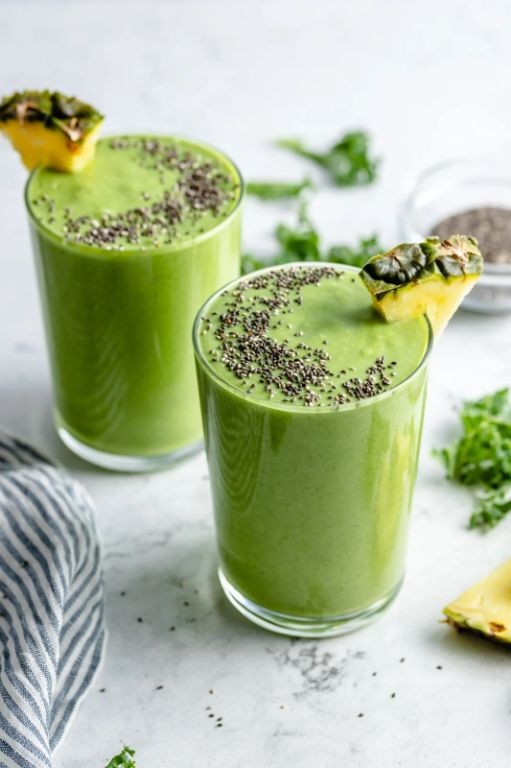 Pineapple Kale Green Smoothie