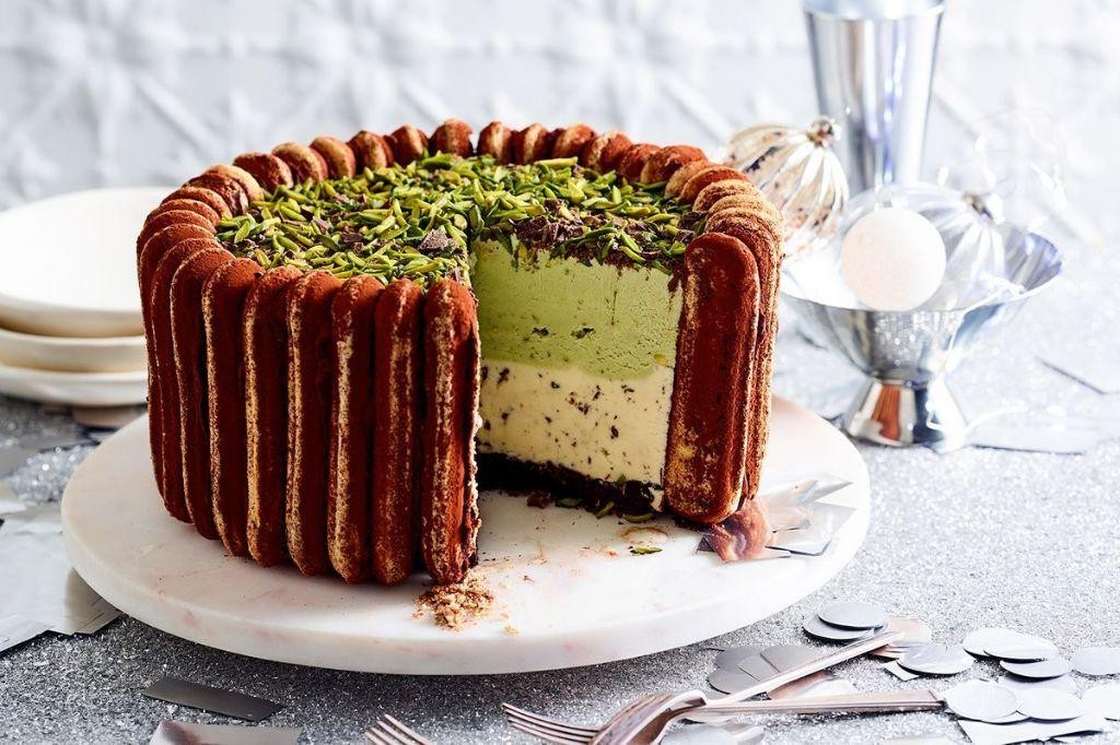 Pistachio and Dark Chocolate Ice Cream Cake