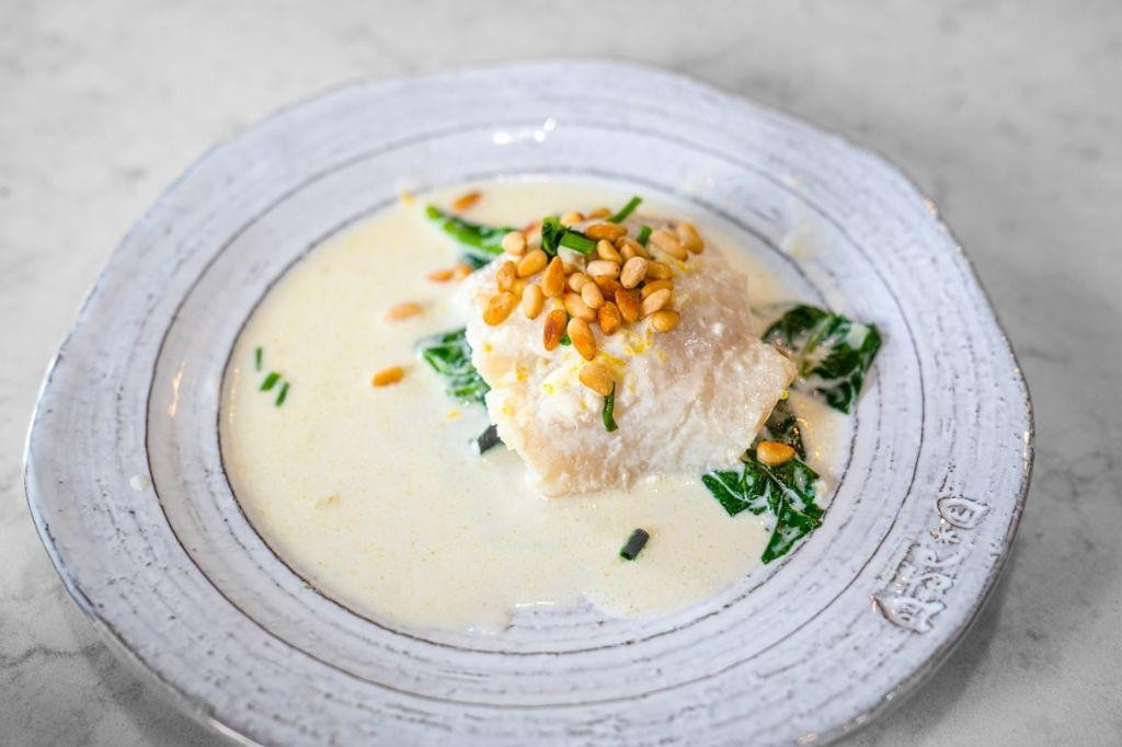 Poached Cod with Spinach and Lemon Butter
