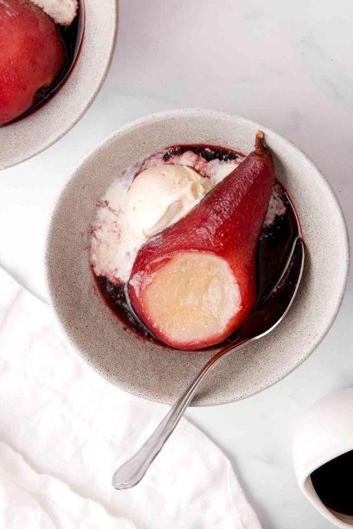 Poached Pears in Red Wine Sauce