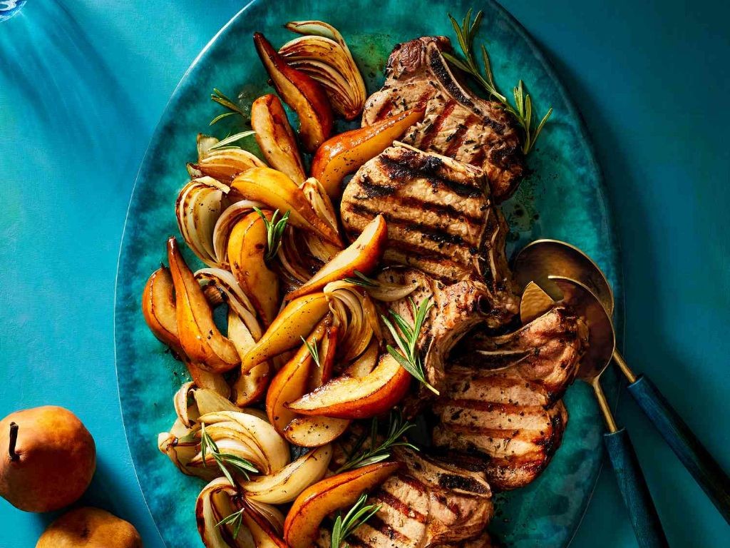 Pork Chops with Caramelized Pears