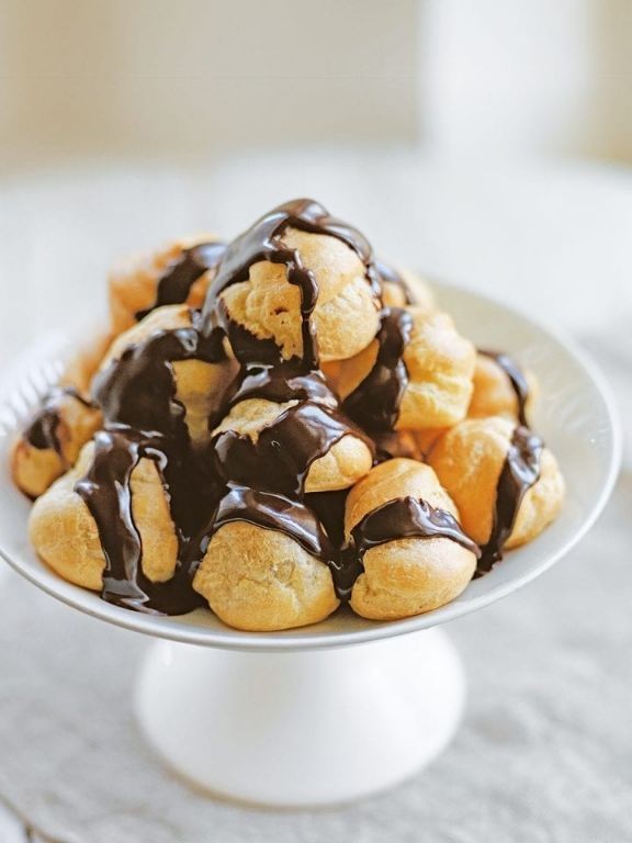 Profiteroles with Chocolate Sauce