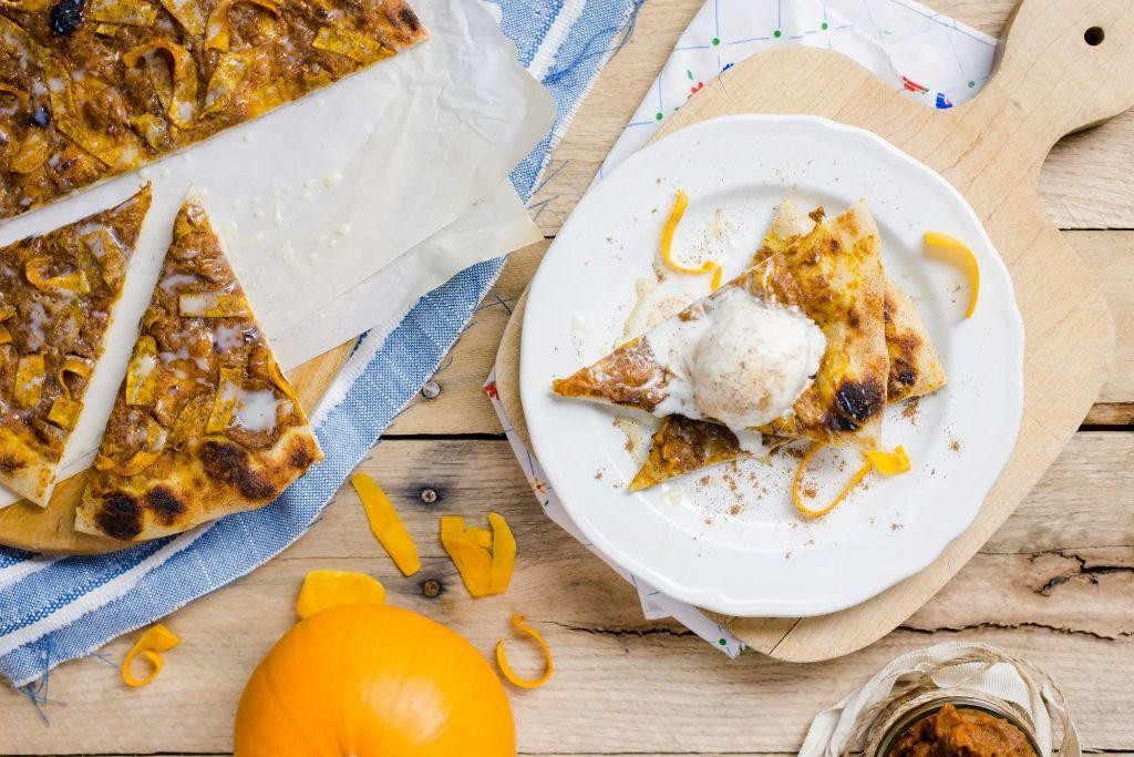Pumpkin Spice Dessert Pizza