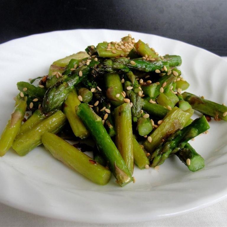 Quick Asparagus Stir-Fry with Sesame