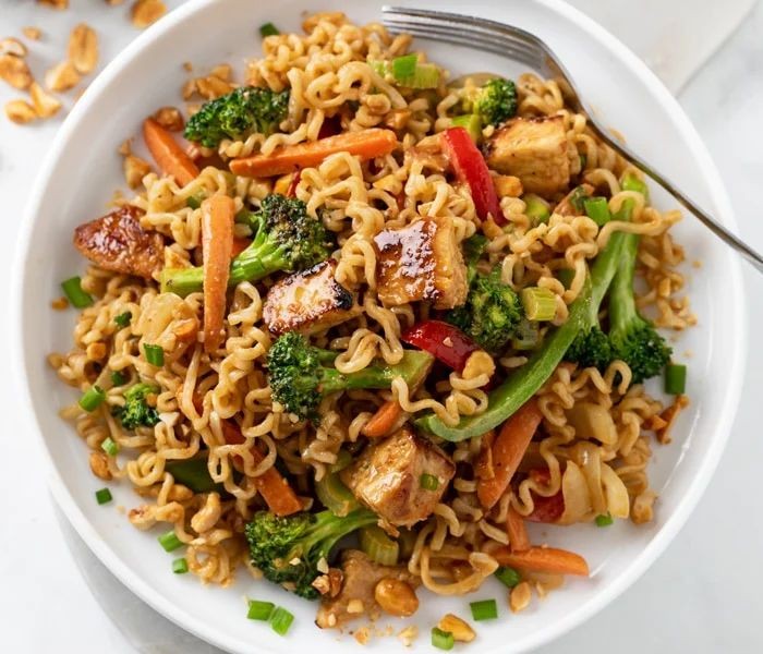 Ramen Noodle Stir Fry with Vegetables