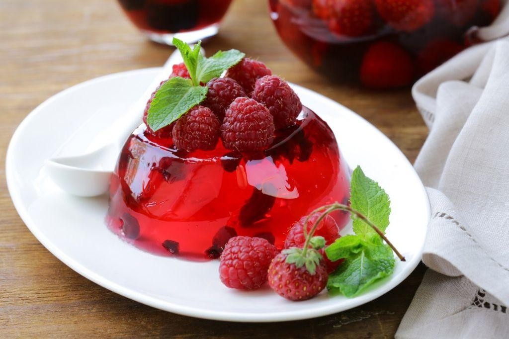 Raspberry Gelatin with Fresh Berries