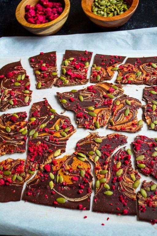 Raspberry Swirl Almond Bark