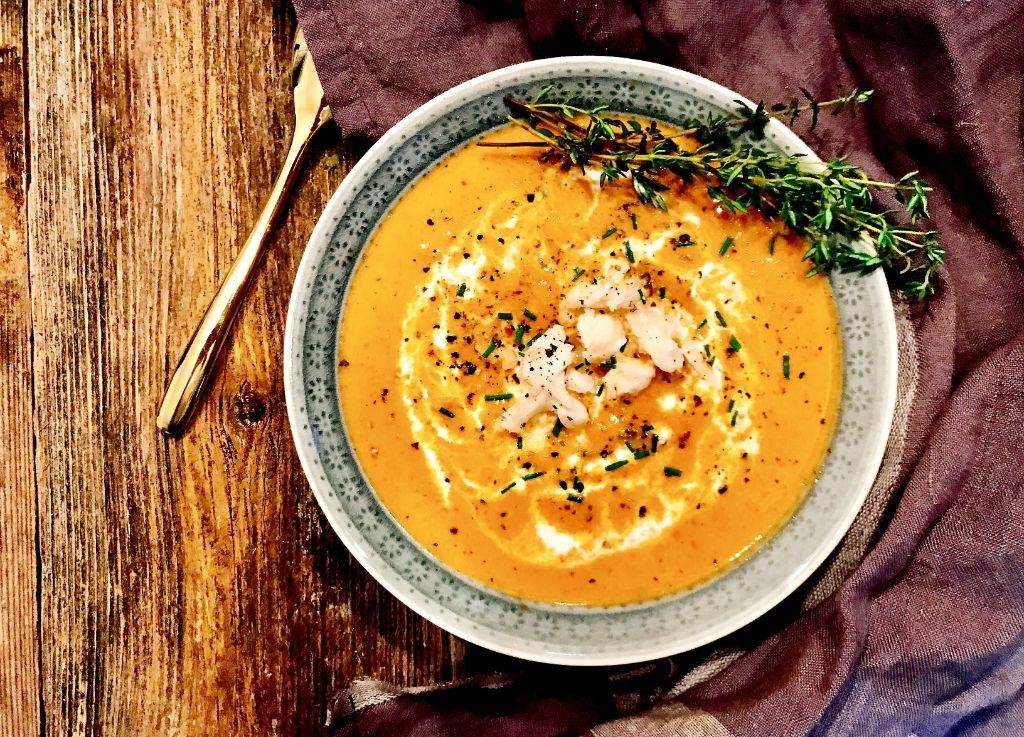 Rich Lobster Bisque with Sherry