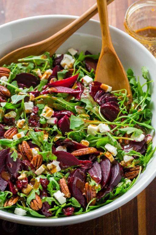 Roasted Beet and Arugula Salad with Balsamic Glaze