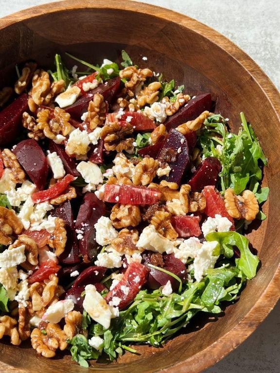 Roasted Beet and Arugula Salad with Candied Walnuts