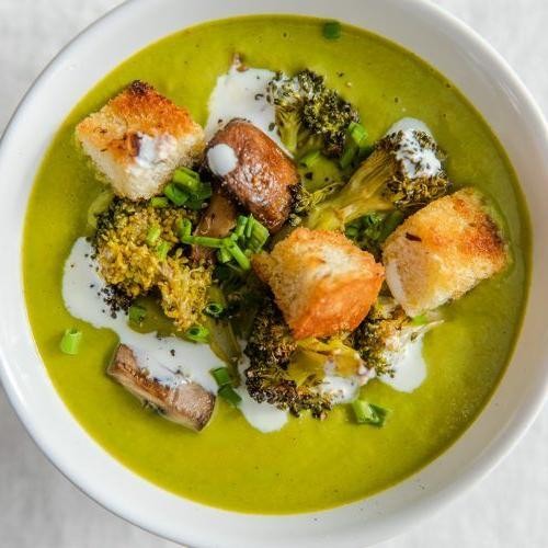 Roasted Garlic Mushroom and Broccoli Soup