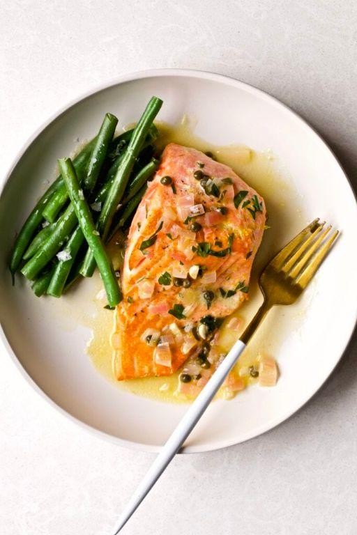 Salmon with Lemon Caper Sauce
