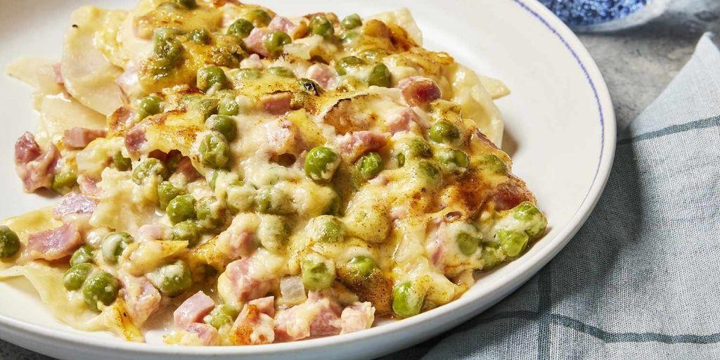 Scalloped Potatoes with Ham and Peas