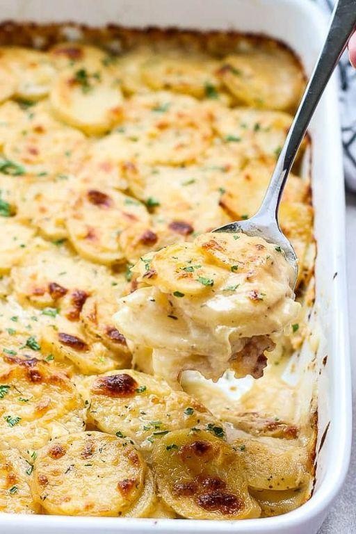 Scalloped Potatoes with Roasted Garlic and Cream