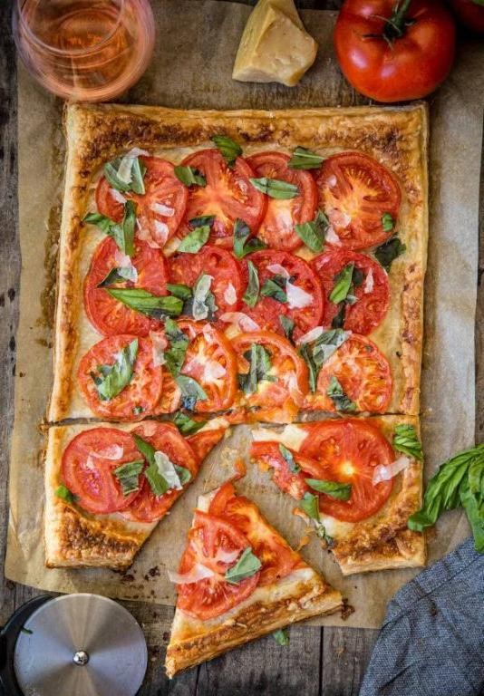 Schar Puff Pastry Tomato and Basil Galette