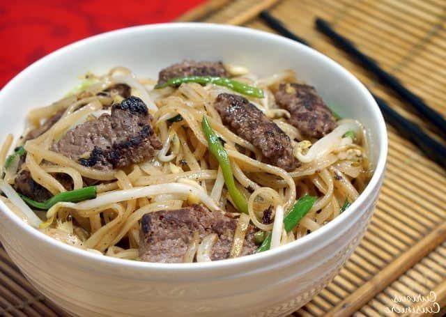 Singapore Noodles with Beef and Bean Sprouts