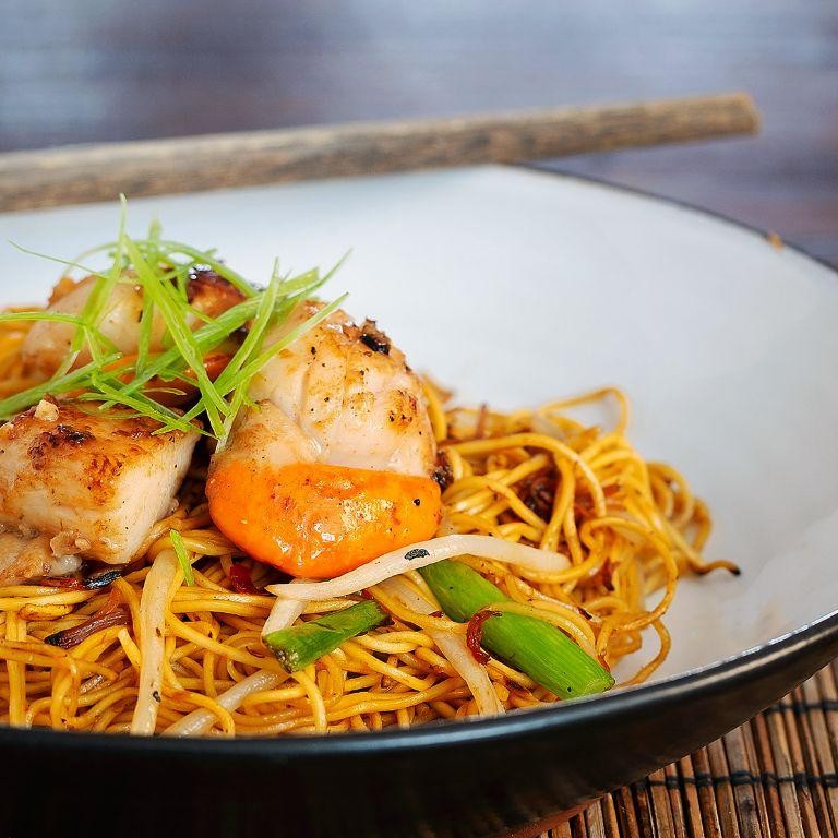 Singapore-Style Noodles with Scallops and XO Sauce