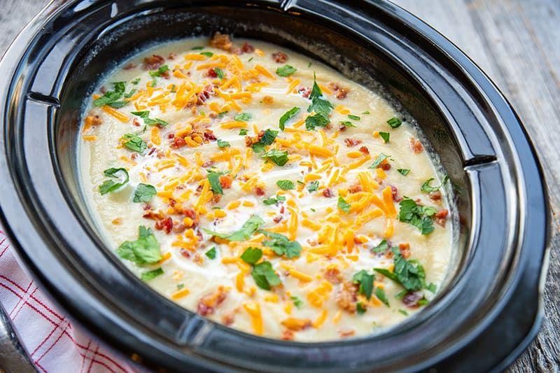 Slow Cooker Cauliflower and Leek Soup