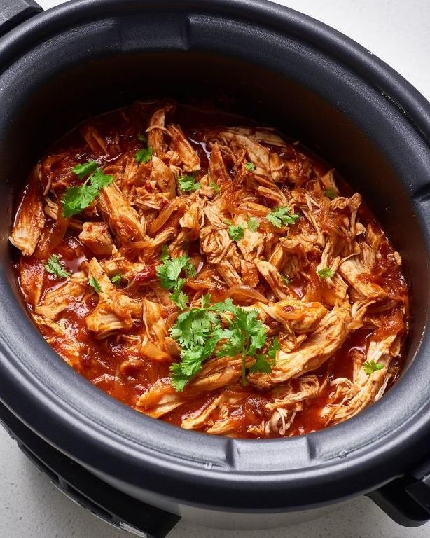 Slow Cooker Chicken Tinga for Meal Prep