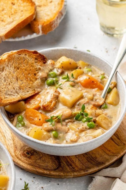 Slow Cooker Chicken and Onion Stew