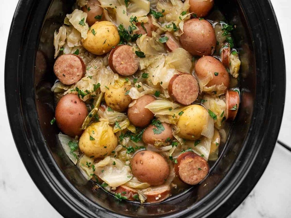 Slow Cooker Kielbasa and Cabbage Stew