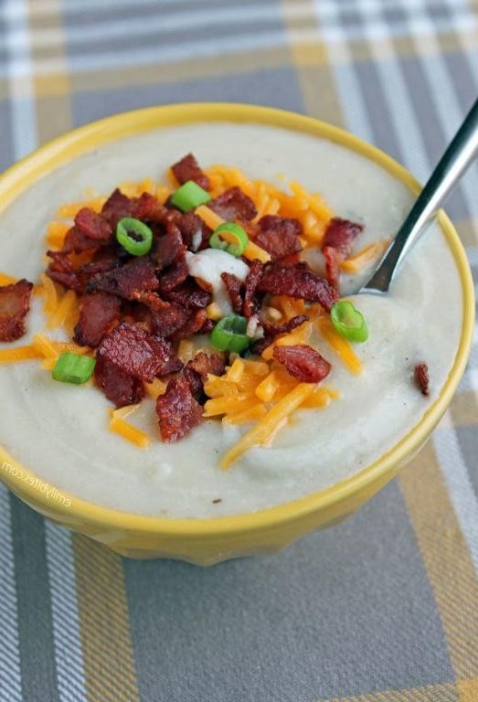 Slow Cooker Loaded Cauliflower Soup
