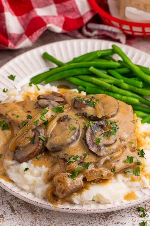 Slow Cooker Mushroom Pork Chops with Gravy