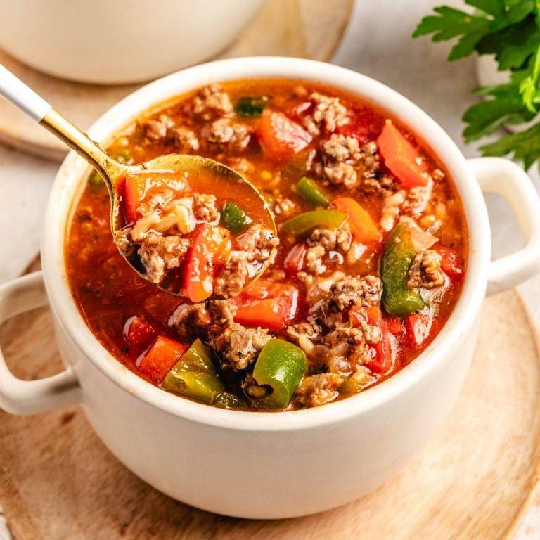 Slow Cooker Stuffed Pepper Soup