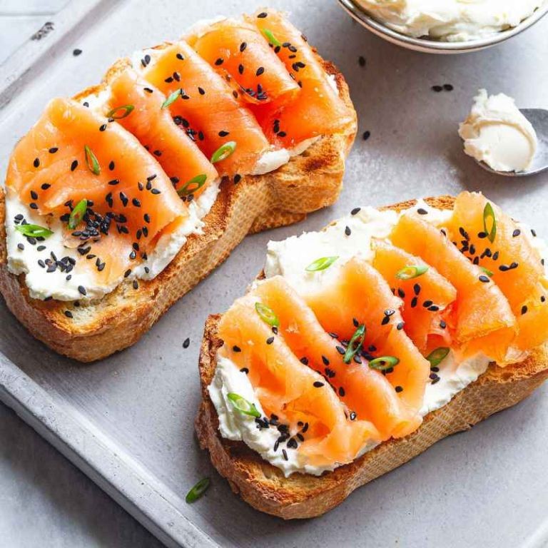 Smoked Salmon and Cream Cheese Toast