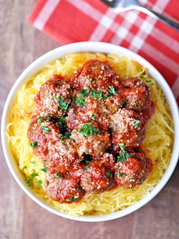 Spaghetti Squash with Marinara and Turkey Meatballs