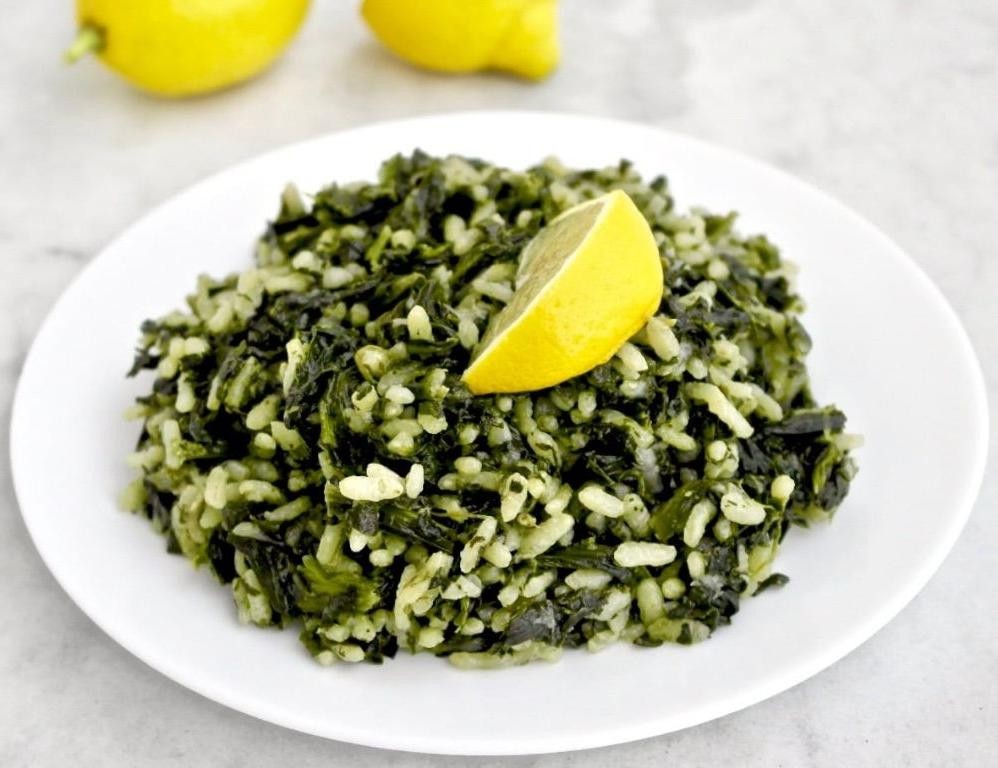 Spanakorizo (Greek Spinach and Rice)