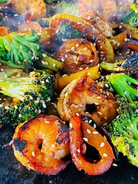 Spicy Garlic Shrimp Blackstone Stir Fry