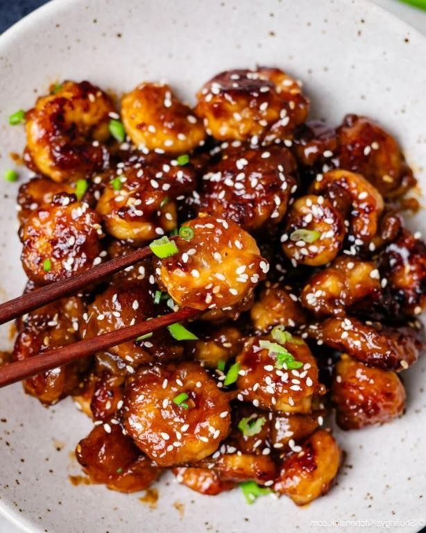 Spicy Honey Walnut Shrimp with Sriracha