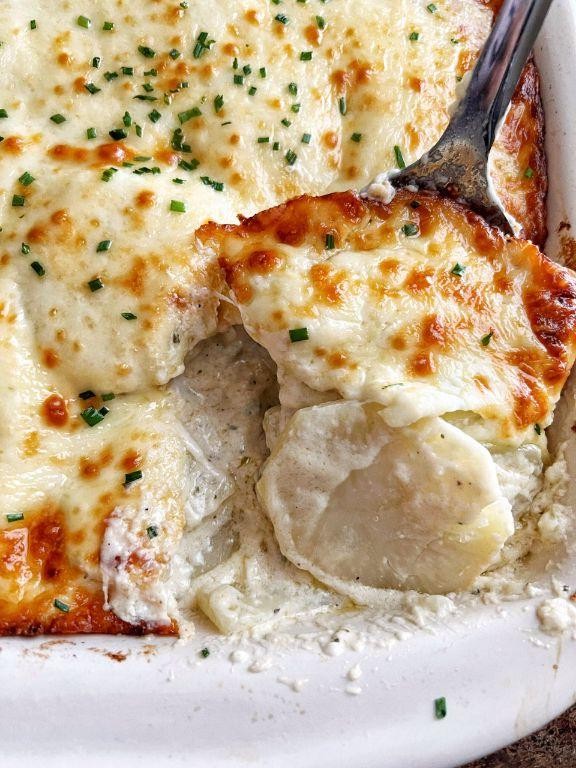 Spicy Jalapeño Scalloped Potatoes
