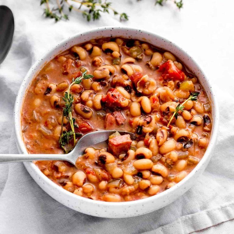 Spicy Kielbasa and Black-Eyed Peas Slow Cooker Dish