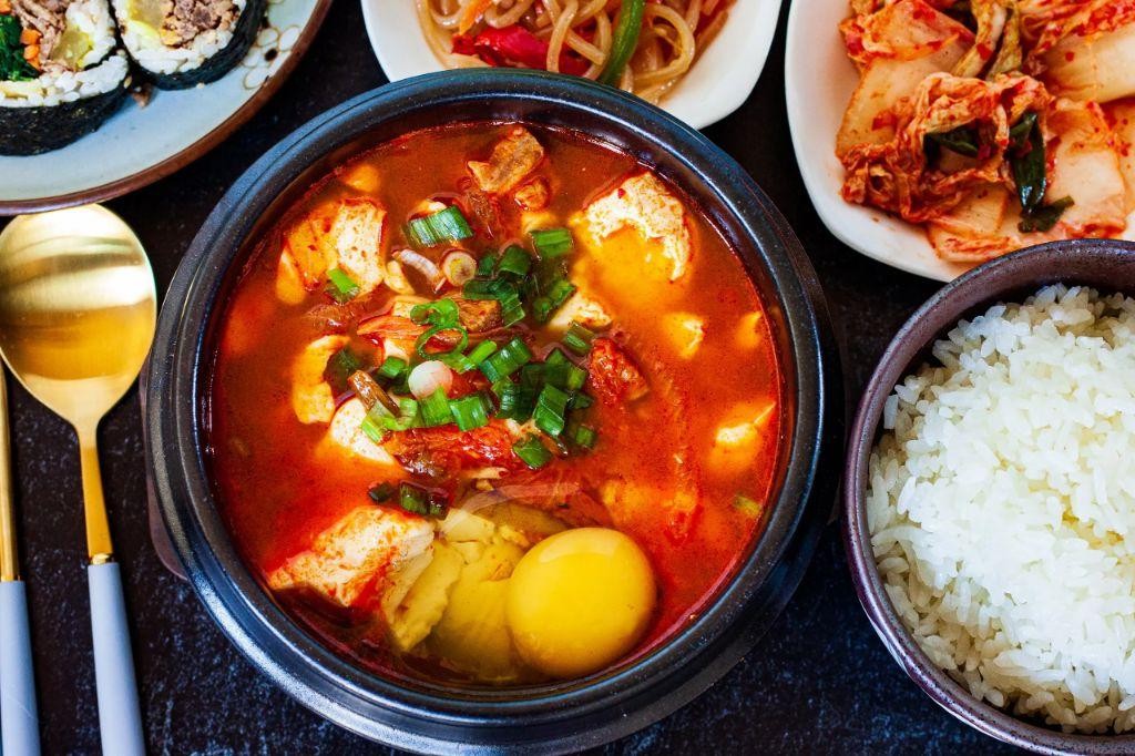 Spicy Kimchi Sundubu-Jjigae