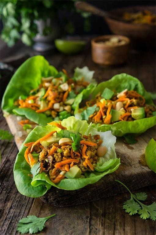 Spicy Turkey Lettuce Wraps with Avocado