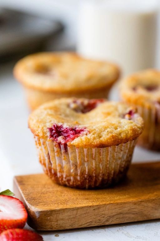 Strawberry Almond Lowfat Muffins