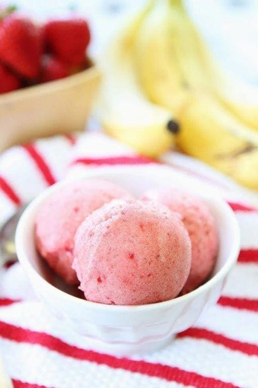 Strawberry Banana Ice Cream