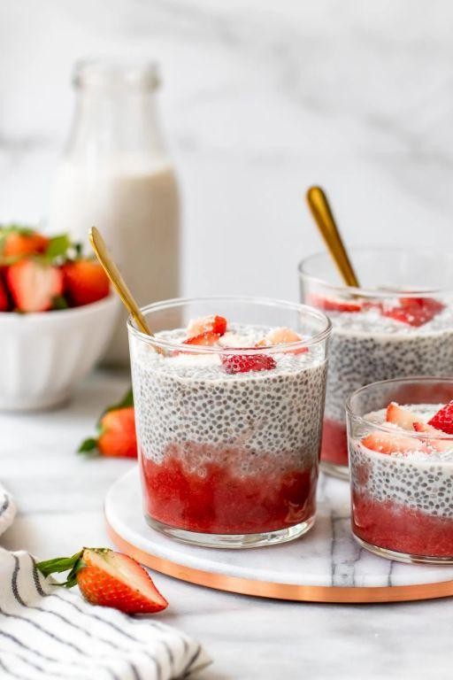 Strawberry Coconut Milk Pudding
