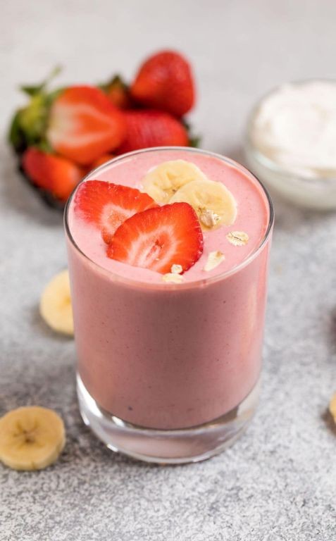 Strawberry Greek Yogurt Smoothie