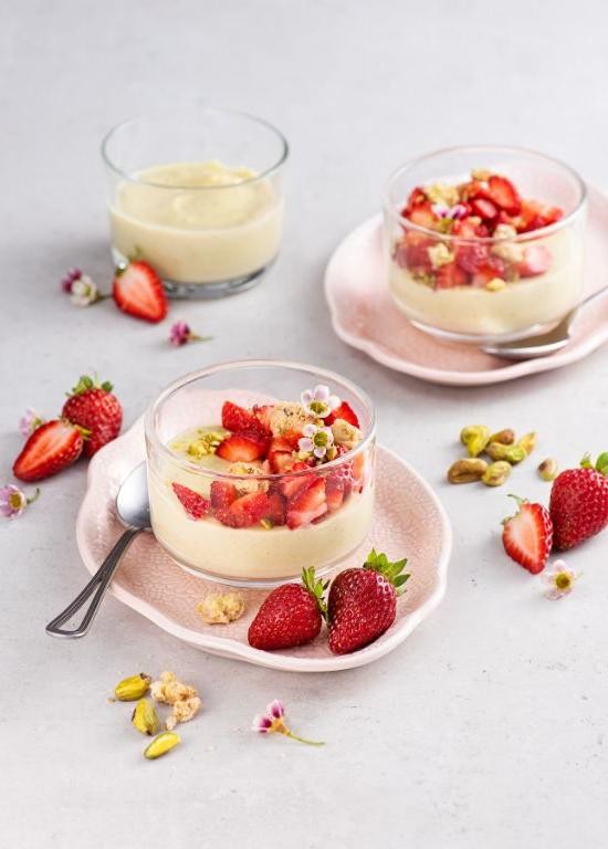 Strawberry Pistachio Pudding Delight