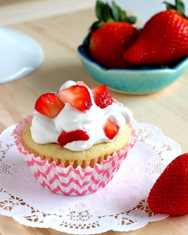 Strawberry Shortcake Vegan Cupcakes