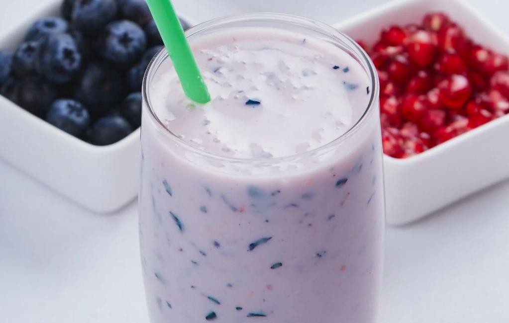 Taro and Blueberry Burst Smoothie