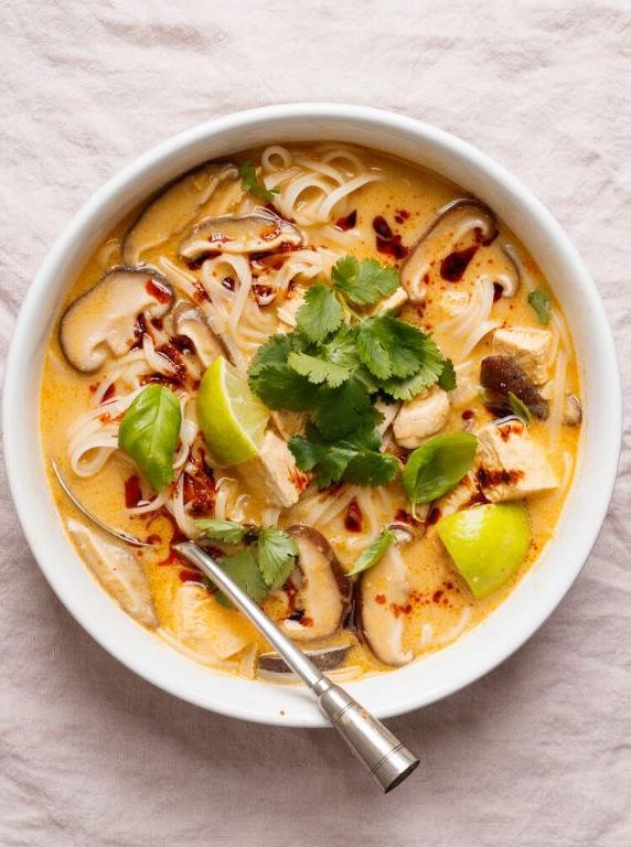 Thai-Inspired Coconut Shredded Chicken Soup