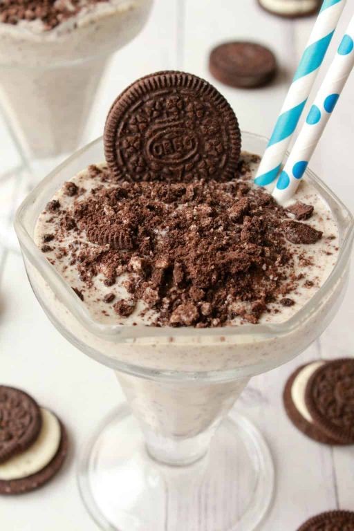 Vegan Cookies and Cream Milkshake