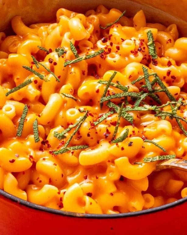 Vegan Pumpkin Mac and Cheese