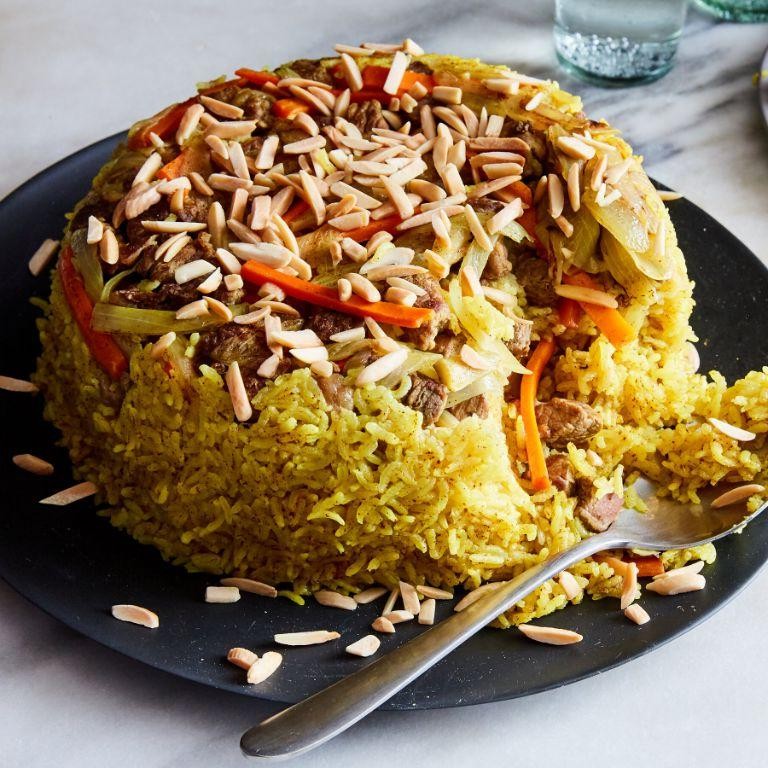 Vegetable Maqluba with Cauliflower and Carrots