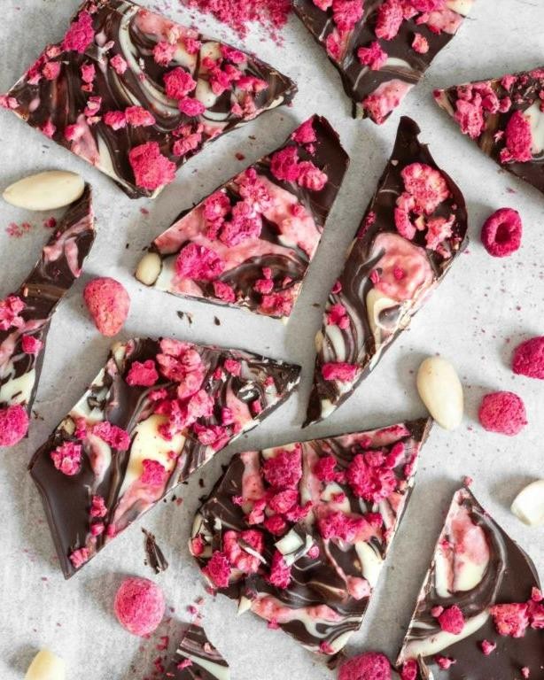 White Chocolate Raspberry Swirl Bark